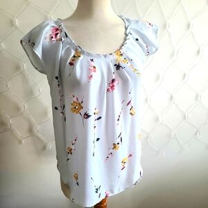 Lauren Conrad Blouse / Pastel Blue / Floral / Size Small